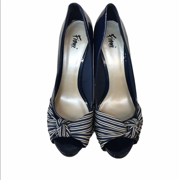 Fioni Shoes - EUC Fioni Heels Size 9.5 Women's